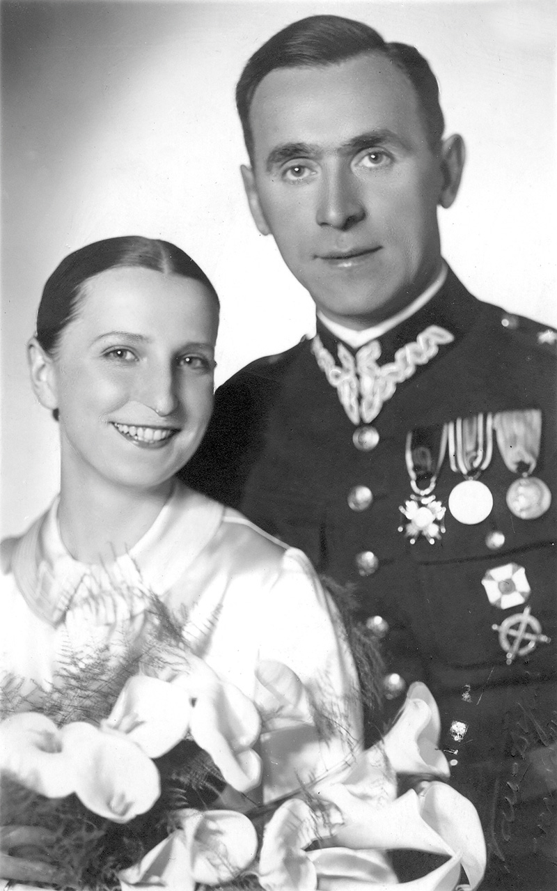Fotografia ślubna Józefa Bilewskiego i Haliny z Witosławskich Bilewskiej, 1936 r. Źródło: archiwum rodzinne Artura Bilewskiego