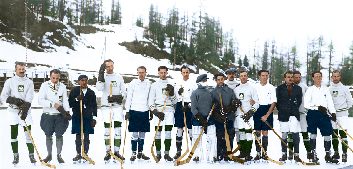 Julian Gruner (1. z lewej) jako zawodnik drużyny hokejowej, 1924 r. Źródło: Instytut Pamięci Narodowej / zbiory Ewy Gruner-Żarnoch