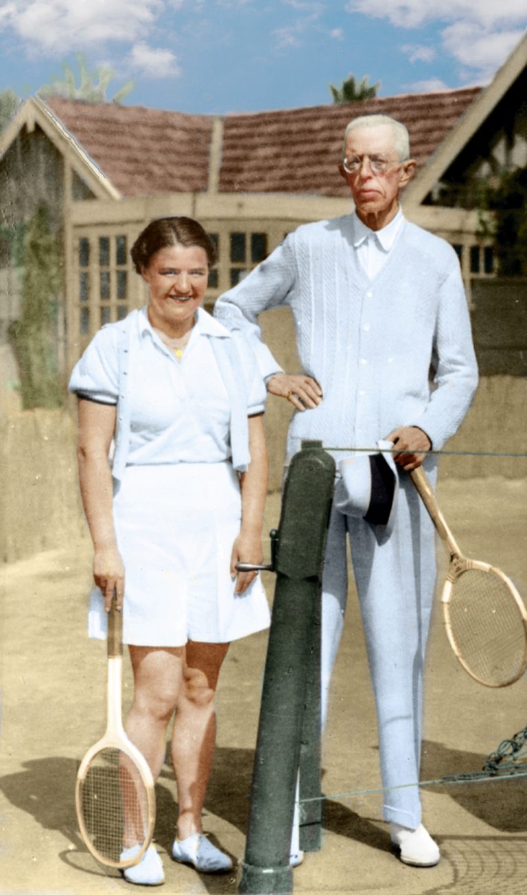 Jadwiga Jędrzejowska i król Szwecji Gustav V (zdjęcie z 1936 r.) Fot. NAC