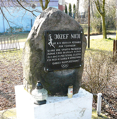 Pomnik Józefa Nojiego w Drawskim Młynie Fot. Wikipedia