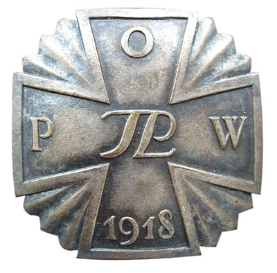 Pamiątkowa odznaka Polskiej Organizacji Wojskowej. Źródło: domena publiczna
