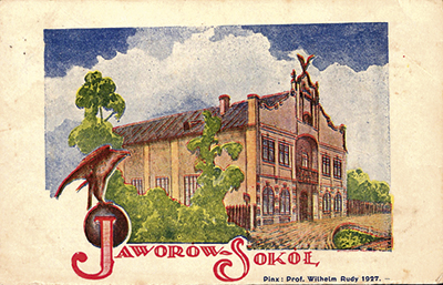 Przedwojenna pocztówka przedstawiająca siedzibę TG „Sokół” w Jaworowie. Ze zbiorów Biblioteki Narodowej (za: Polona)