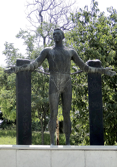 Pomnik Jerzego Iwanowa-Szajnowicza w Salonikach Fot. Wikipedia